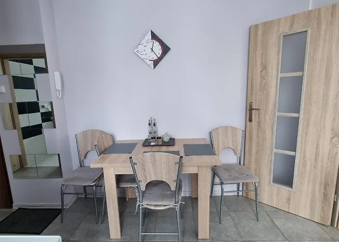 아파트 Apartament Walbrzych 바우브자이치